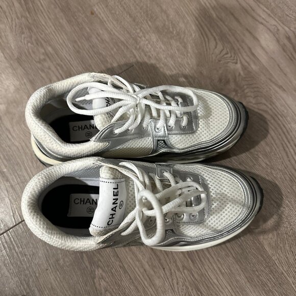 Chanel Women Sneaker - Picture 3 of 4